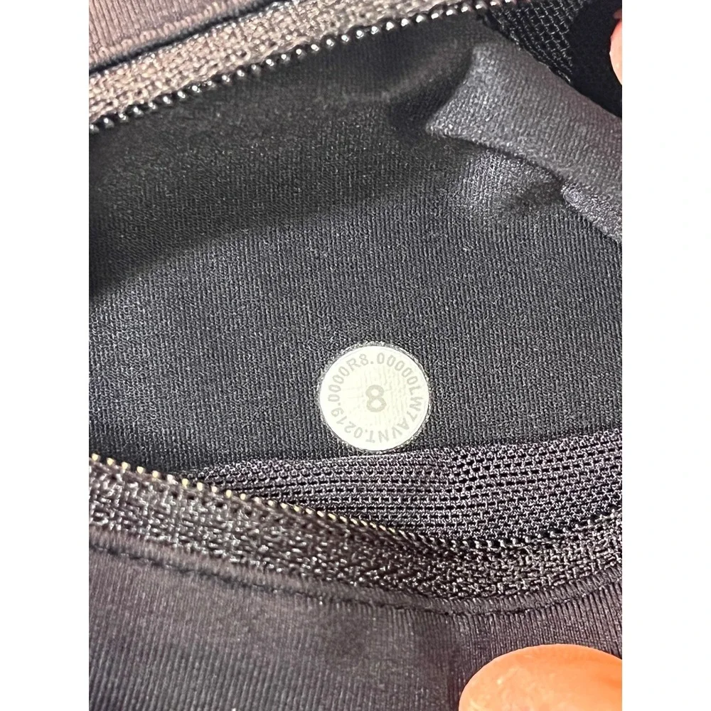 Lululemon Speed Up Mid-Rise Lined Short 4 Heathered Gray Black Size 8 W7AVNT - Picture 6 of 9